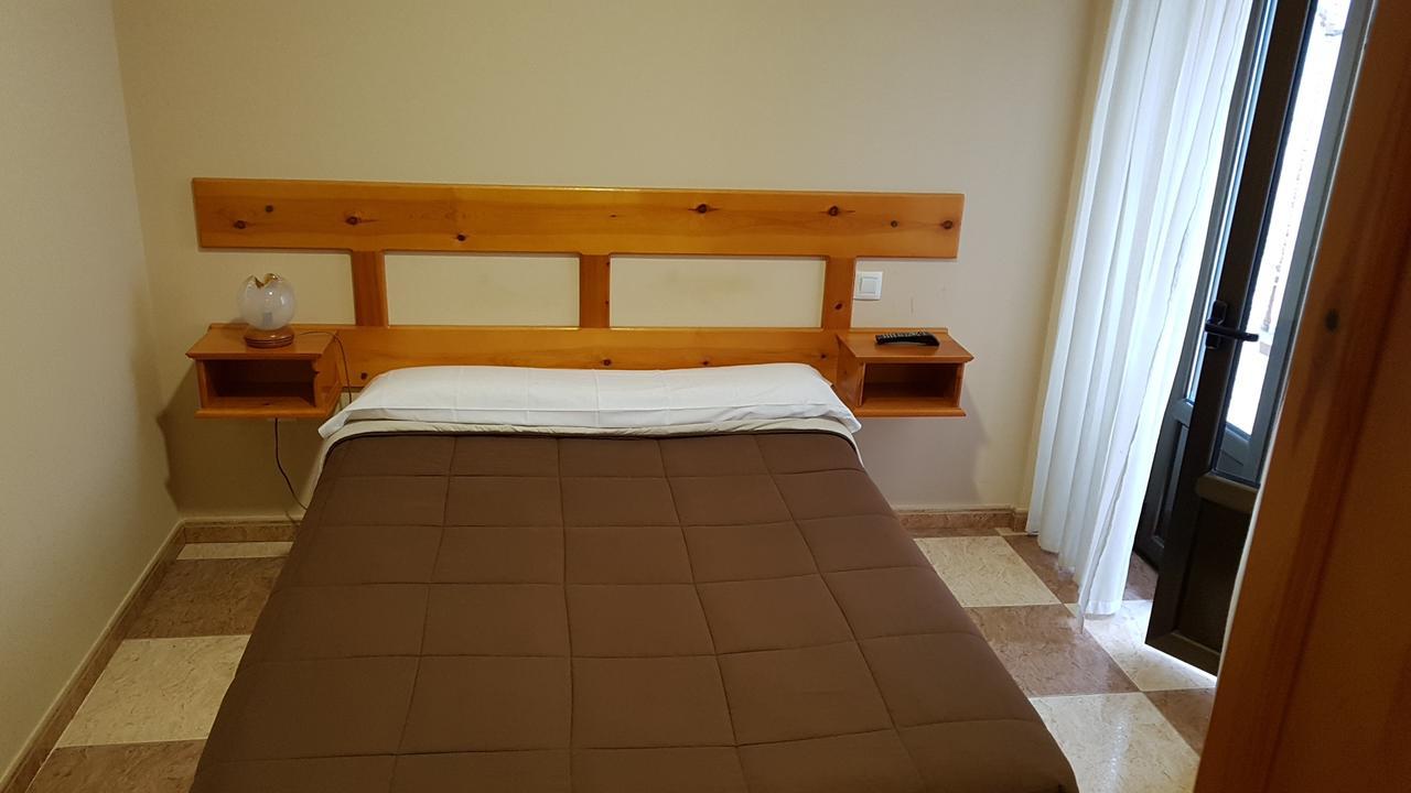 Pension Arenal San Vicente De La Barquera Esterno foto